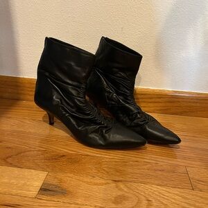 Kensie Elegant Black Heeled Boots